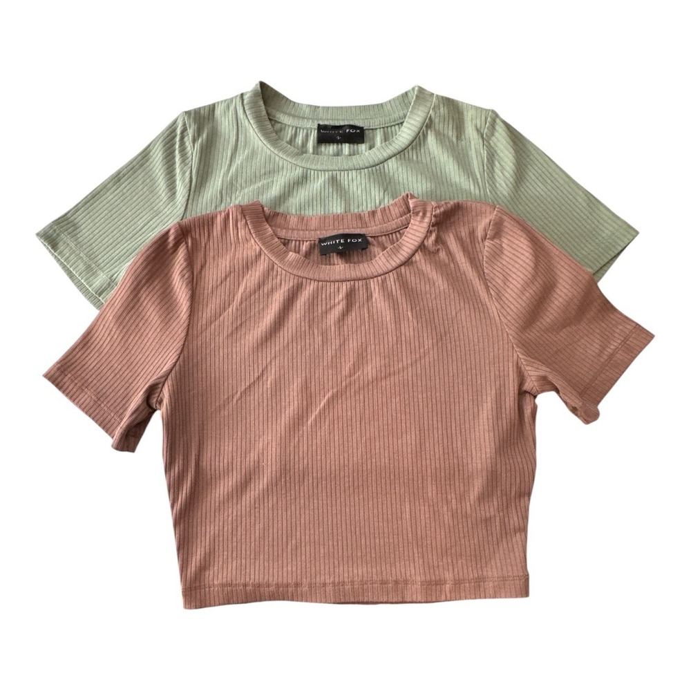 2 White Fox Boutique Top Women's Small Short Sleeve Stretch Crewneck Crop Bundle